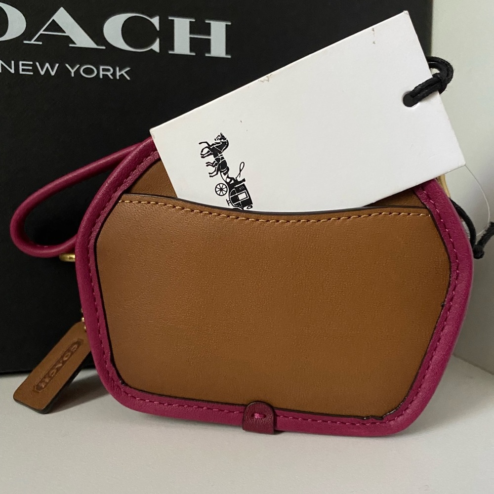NWT Coach Geometric Coin Case